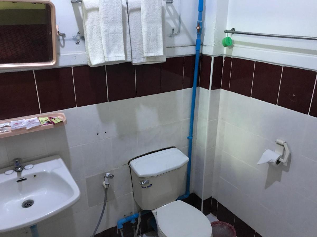 Smile Motel Pyay Экстерьер фото